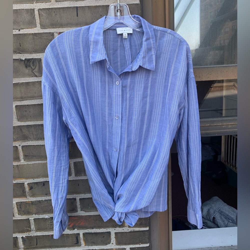 Lucky Brand linen blend striped button down top with twist waist detail; size M